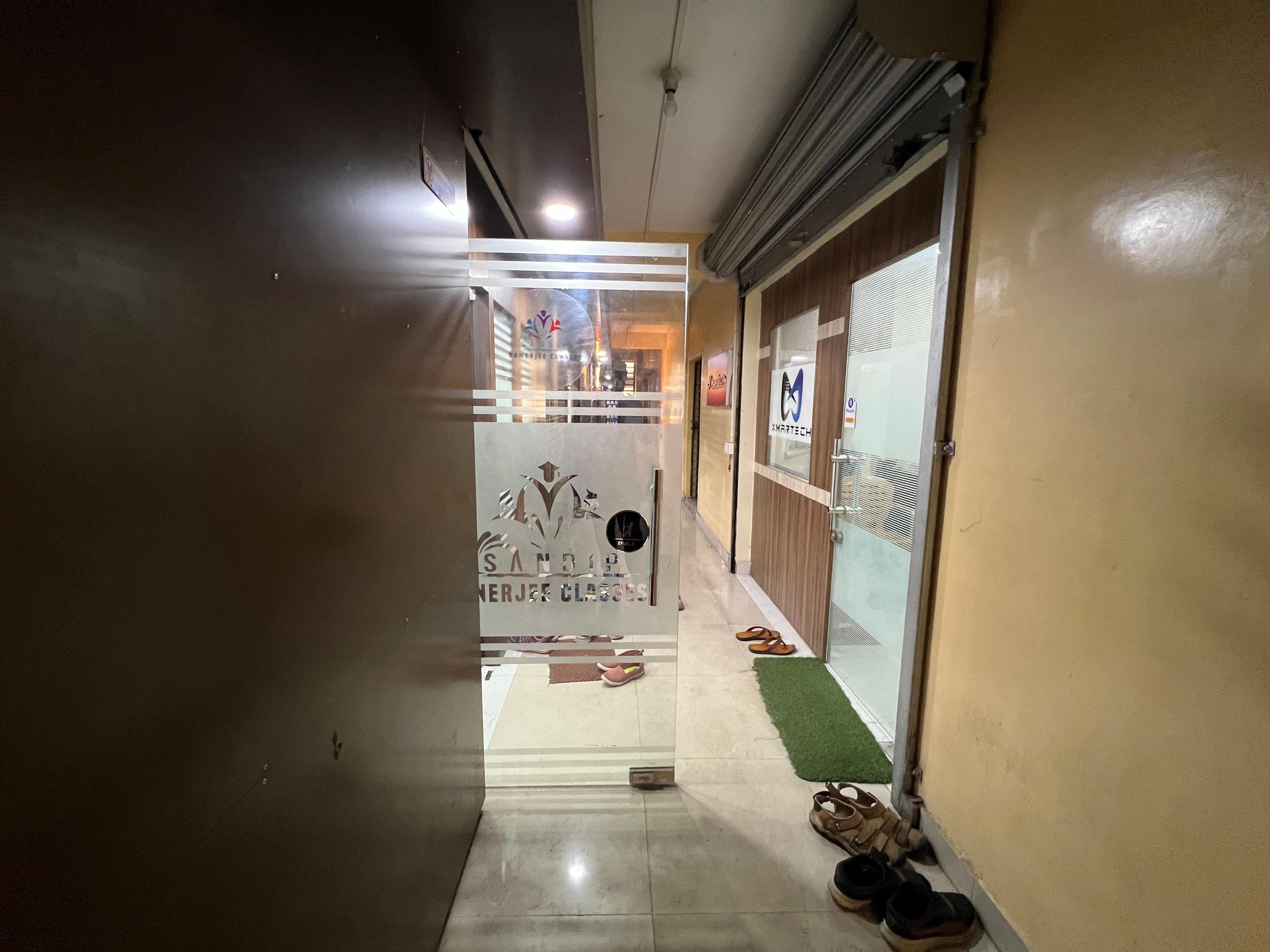 Sandip Banerjee Classes Sandip Banerjee Classes Building photo 3